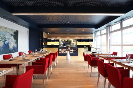 Best Western Plus Hotel le Rhenan Отели в г. Аволшем