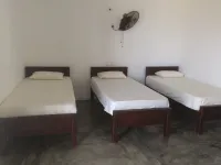 Summer Cottage Hotels in Arugam