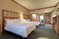 Dimond Center Hotel