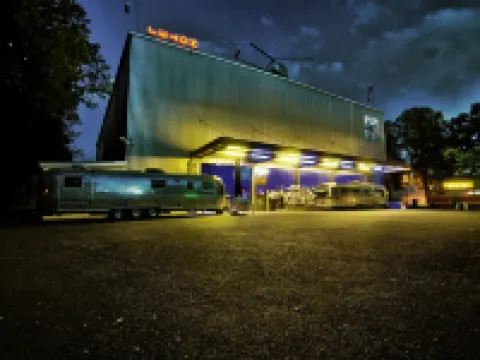 เบสแคมป์บอนน์ โฮสเทล โรงแรมในบอนน์