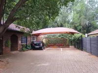 8 Soenie Avenue Self Catering Hotels in der Nähe von BMW Plant Rosslyn Gate 4