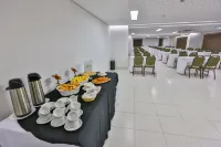 Mega Moda Goiania Hotel - พร้อมอาหารเช้า