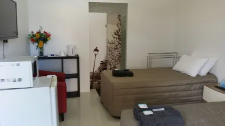 Perth City Motel Отели в г. Wattle Grove