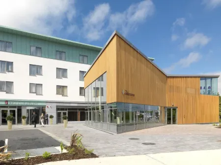 The Killeshin Hotel Portlaoise Отели рядом с достопримечательностью «Аббилеикс Бог Проджект»