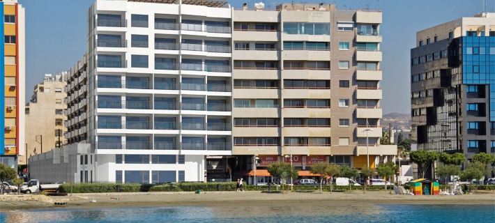 Eden Dream Apartments Hotele w: Limassol