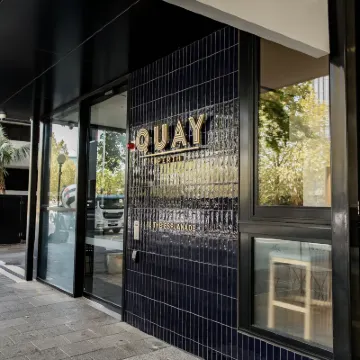 Quay Perth Hotels near London Court