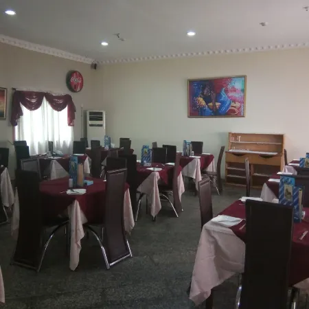 Asaa Pyramid Hotel