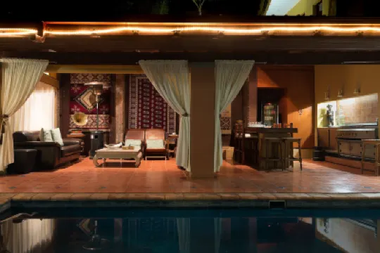 Bohemian Guesthouse - Pretoria Hotels near Waterkloof (FAWK) - WKF