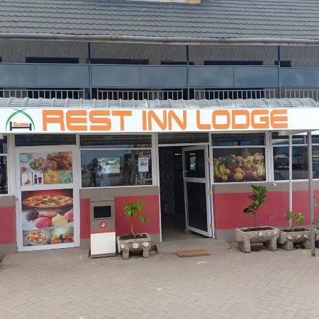 Rest-Inn Lodge