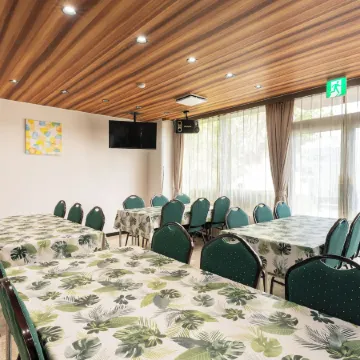 Omura Central Hotel Отели рядом с достопримечательностью «Ōmura-kō»