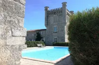 Aux 4 Cornes - Chambres d'hôtes et Gite - Pools