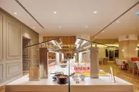 Dolce by Wyndham CampoReal Lisboa - breakfast