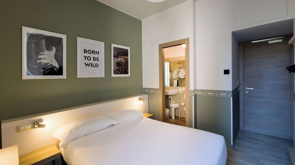 Hotel Nologo