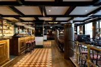 ホテル ビショップス アームズ モラ