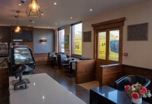 홀리데이 인 익스프레스 런던 루턴 공항