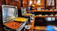 Mini Hotel - Breakfast