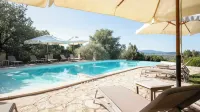 Tenuta il Sassone - Wine & Food - Pools