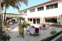 Palm Beach Hotel