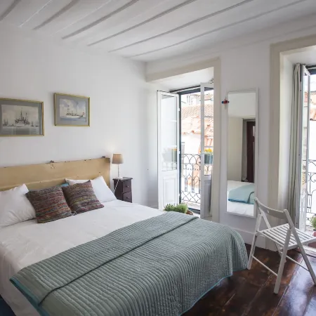 Lisbon Inn Bica Suites