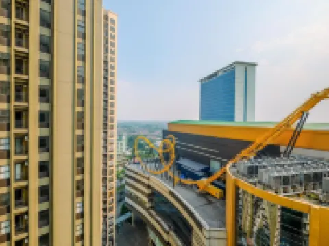 Cozy Living and Homey Studio Transpark Cibubur Apartment Hotels in Jatisampurna