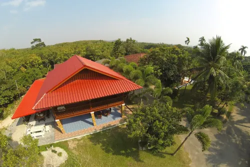 Khao Hin Tang Resort