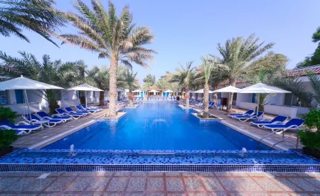 Fujairah Hotel & Resort Отели рядом с достопримечательностью «O2 Spa Hilton Resort»