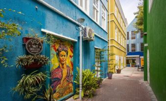 Willemstad Historic City Suites