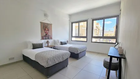 Phaedrus Living Ledras Residences 105 Отели рядом с достопримечательностью «Мечеть Селимие»