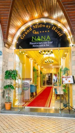 Grand Midway Hotel Отели рядом с достопримечательностью «Площадь Фонтанов»