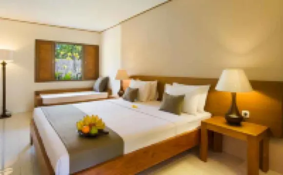 Nyiur Indah Beach Hotel のホテル