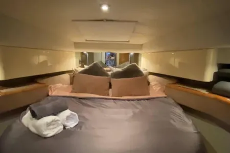 Romantic 3Beds Yacht Escape on Thames Отели в г. Олд Виндзор