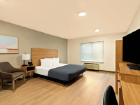 LivAway Suites- Syracuse Hotels in DeWitt