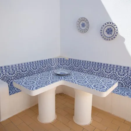 Pomba beautifully renovated with heated pool!