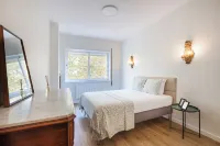 Foz Sea & City Retreat