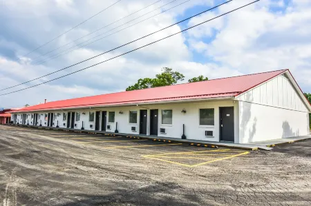 The Lake House Inn Отели в г. Osage Township