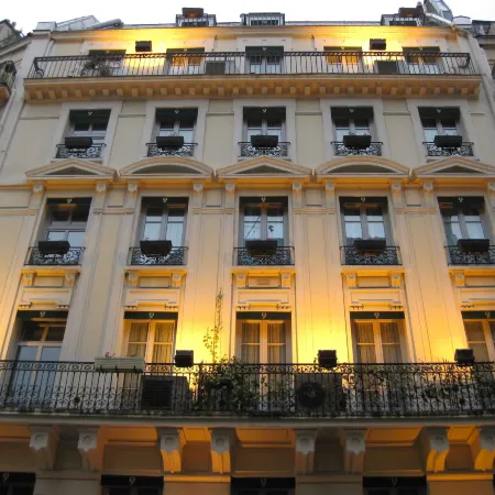 Queens Boutique Hotel