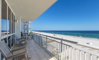Luxury Penthouse Style Condo Oceania 2