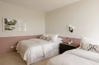 Secluded Luxury Mansion with Sleek, Modern Design, High-End Amenities, and Spectacular Views - Apartments