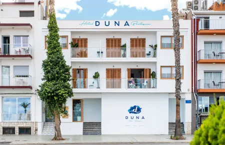 Duna Hotel Boutique Отели рядом с достопримечательностью «Plage Nord»