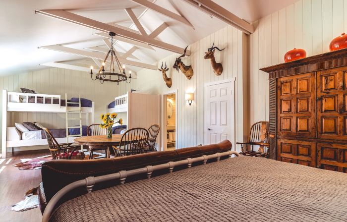 Stables Inn