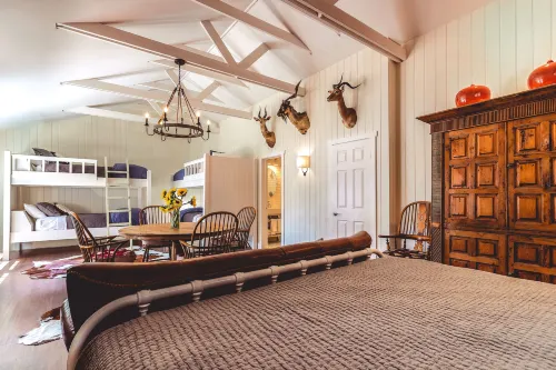 Stables Inn