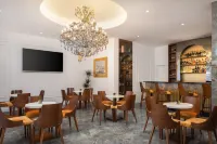 Hotel Corner - พร้อมอาหารเช้า