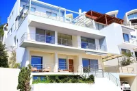 Παραθαλάσσιο σπίτι 4 λεπτά με τα πόδια από ιδιωτική παραλία - Pools