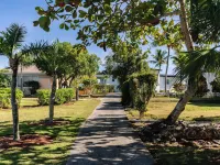Romora Bay Resort & Marina Hotels in Dunmore Town