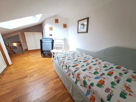 Bright one-bedroom apartment with panoramic view terrace