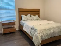 Charming 4-bedroom house in Anna with WiFi and AC 安娜酒店