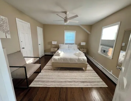 Stylish yet cozy experience at this centrally-located place in Patchogue.