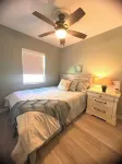 2/1 Pvt Pool home/ walk to Blue Jays stadium/ DT Dunedin. GolfCart rental avail