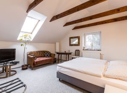 アルト ペンション