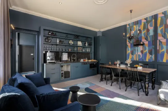 Corneille - 50m du Grand Théâtre, Opéra - Encore Mieux